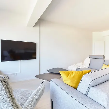 Apartment Lecomte - The Shoreline Waves 125 *