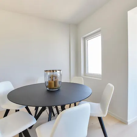 Apartment Lecomte - The Shoreline Waves 125