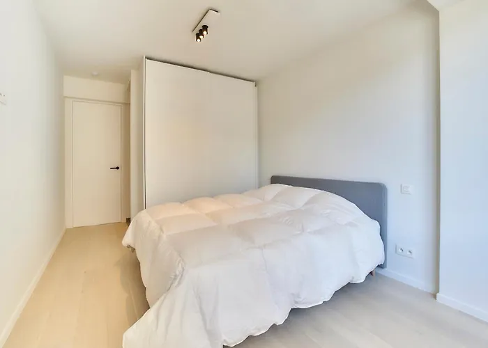 Apartment Lecomte - The Shoreline Waves 125 *